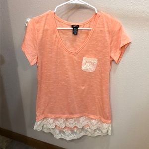 Rue21 peach lace top w/ pocket